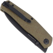 Opt for the Sokoke Flipper Folding Knife with a Green Burlap Micarta Handle for a distinctive touch. Shop now at Camouflage.ca for high-quality outdoor tools. 